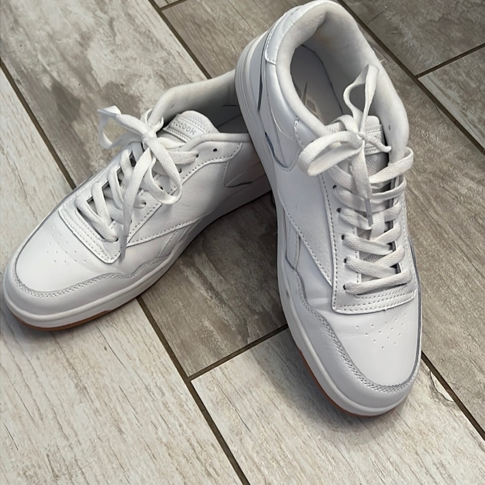 Reebok tennis shoes